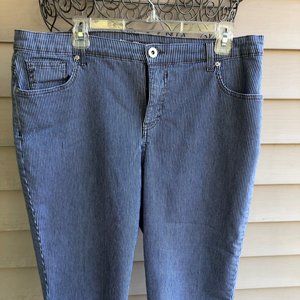 Style & Co Capris